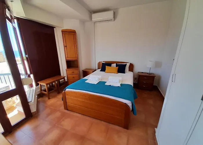 Fortaleza 1bdr W/balcony By Lovelystay